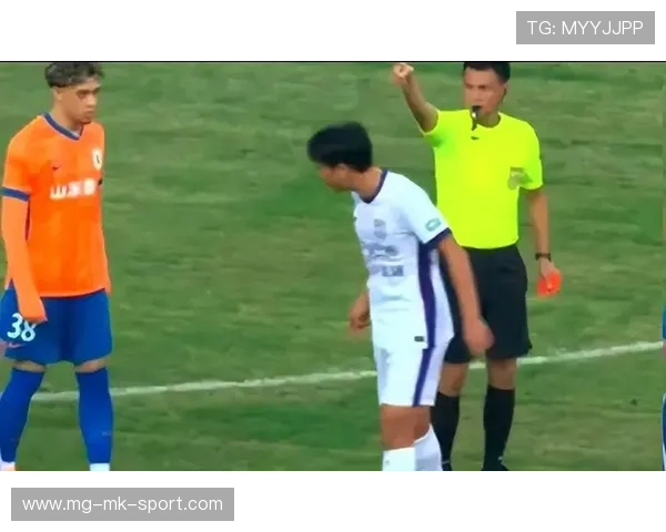 陈哲宣连吃两黄被罚下！教练于根伟表态将严肃处理，陈哲宇是谁