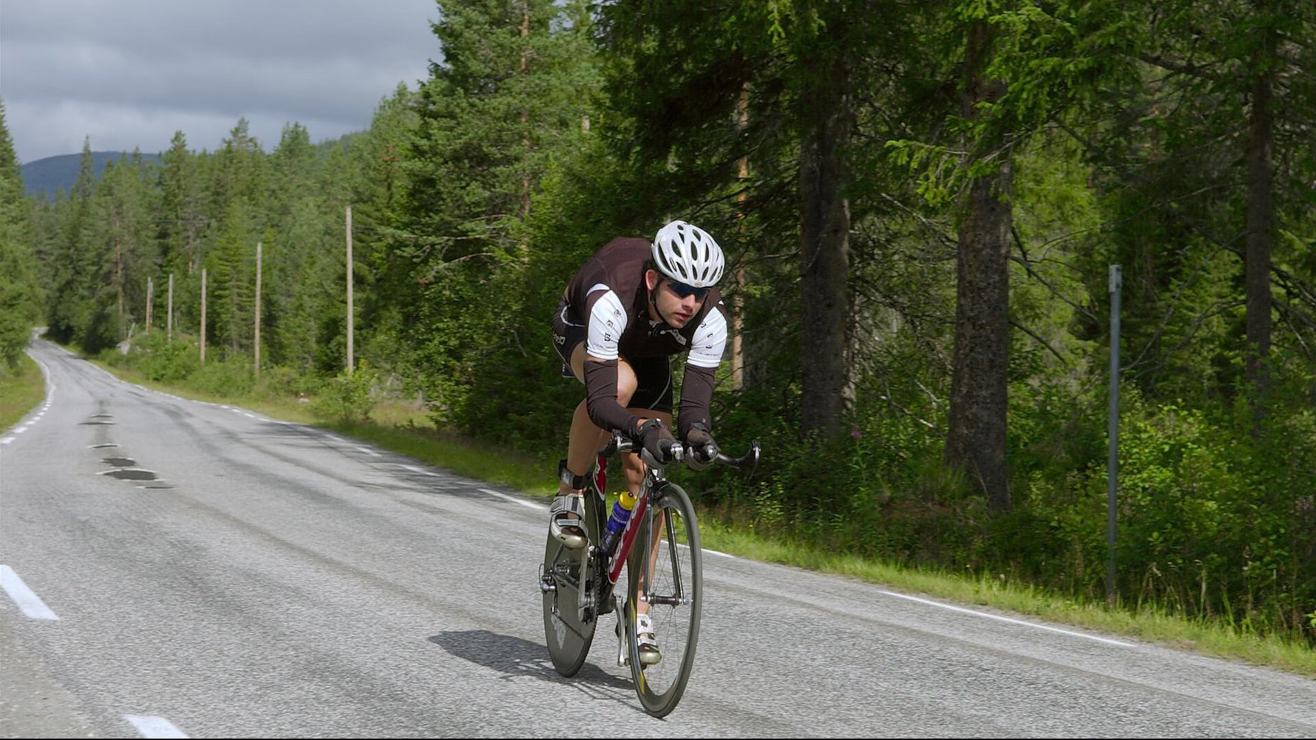 坦桑尼亚女篮在非洲锦标赛中崭露头角,奋勇前进