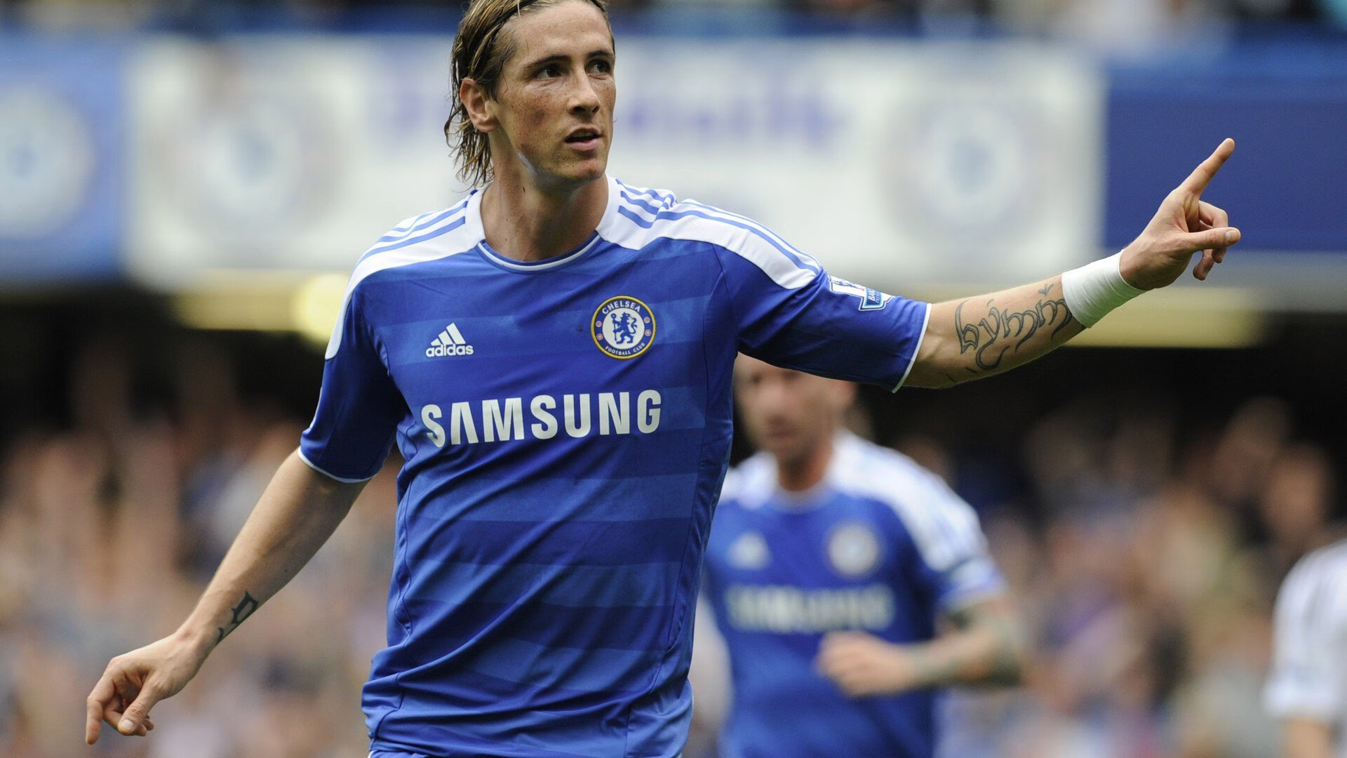 中超8月颁奖 蓉城主帅锋霸获双料最佳奖,中超 奖杯